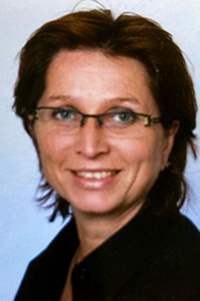 Angela Busch 1 RGB 200 x 300px