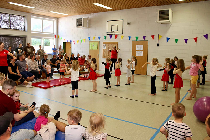 hp Ab in die Ferien Turn und Tanzkinder 2 800 x 533