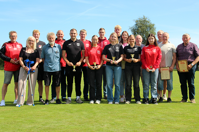 HP Ehrungen JHV MTV Wangersen 2025 300dpi 800 x 533px